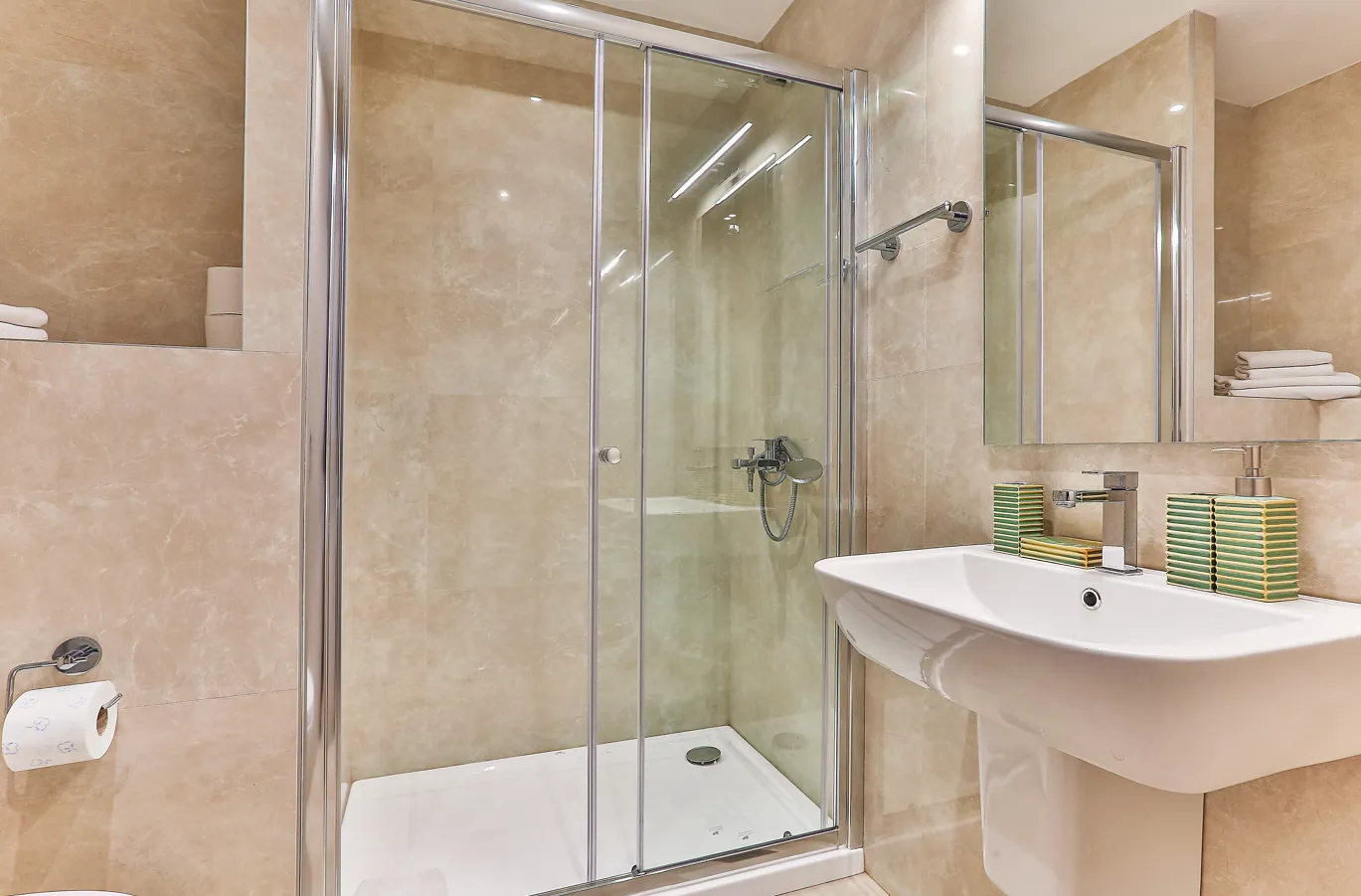 Rent, two bedroom apartment, 74m², Centar, Budva