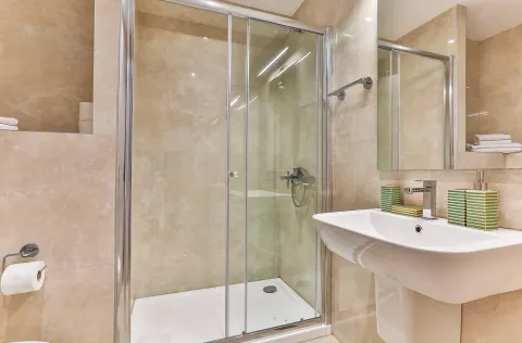 Rent, two bedroom apartment, 74m², Centar, Budva - image 7