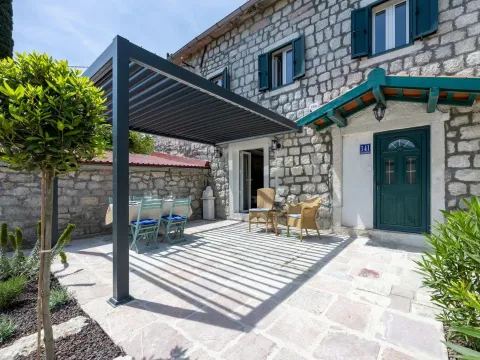 Prodaja, kuća, 92m², Kamenari, Herceg Novi - image 2
