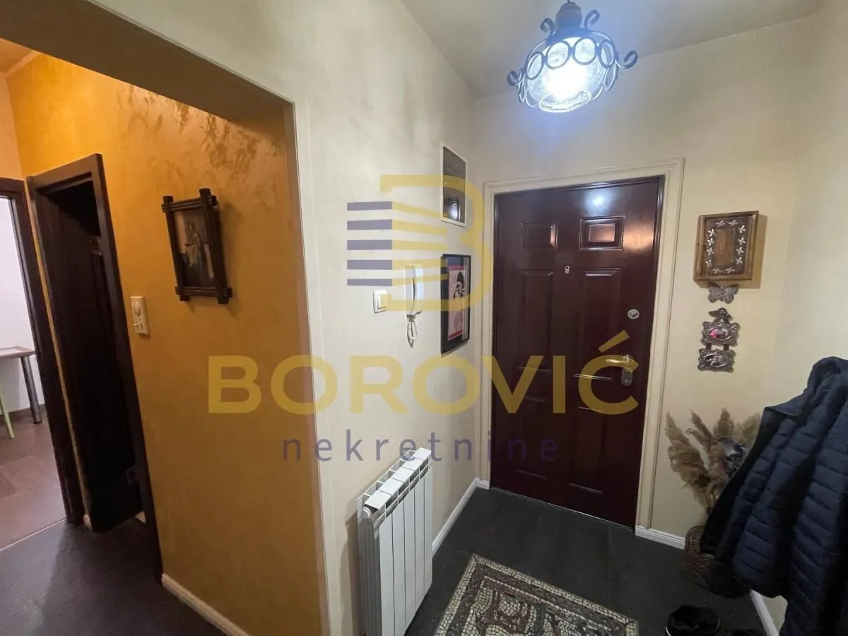 Sale, four bedroom apartment, 130m², Čukarica, Beograd