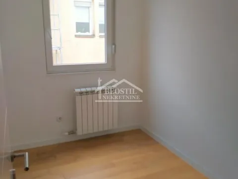 Prodaja, četvorosoban stan, 78m², Lekino Brdo, Voždovac Sve Podlokacije - image 10