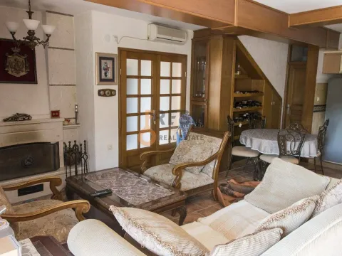 Prodaja, kuća, 170m², Kotor, Crna Gora - image 8