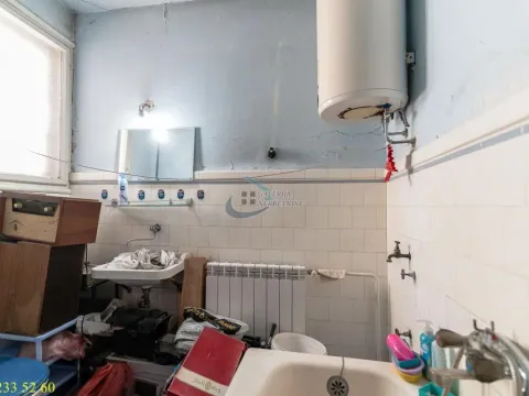 Prodaja, trosoban stan, 77m², Stari Grad, Beograd - image 16