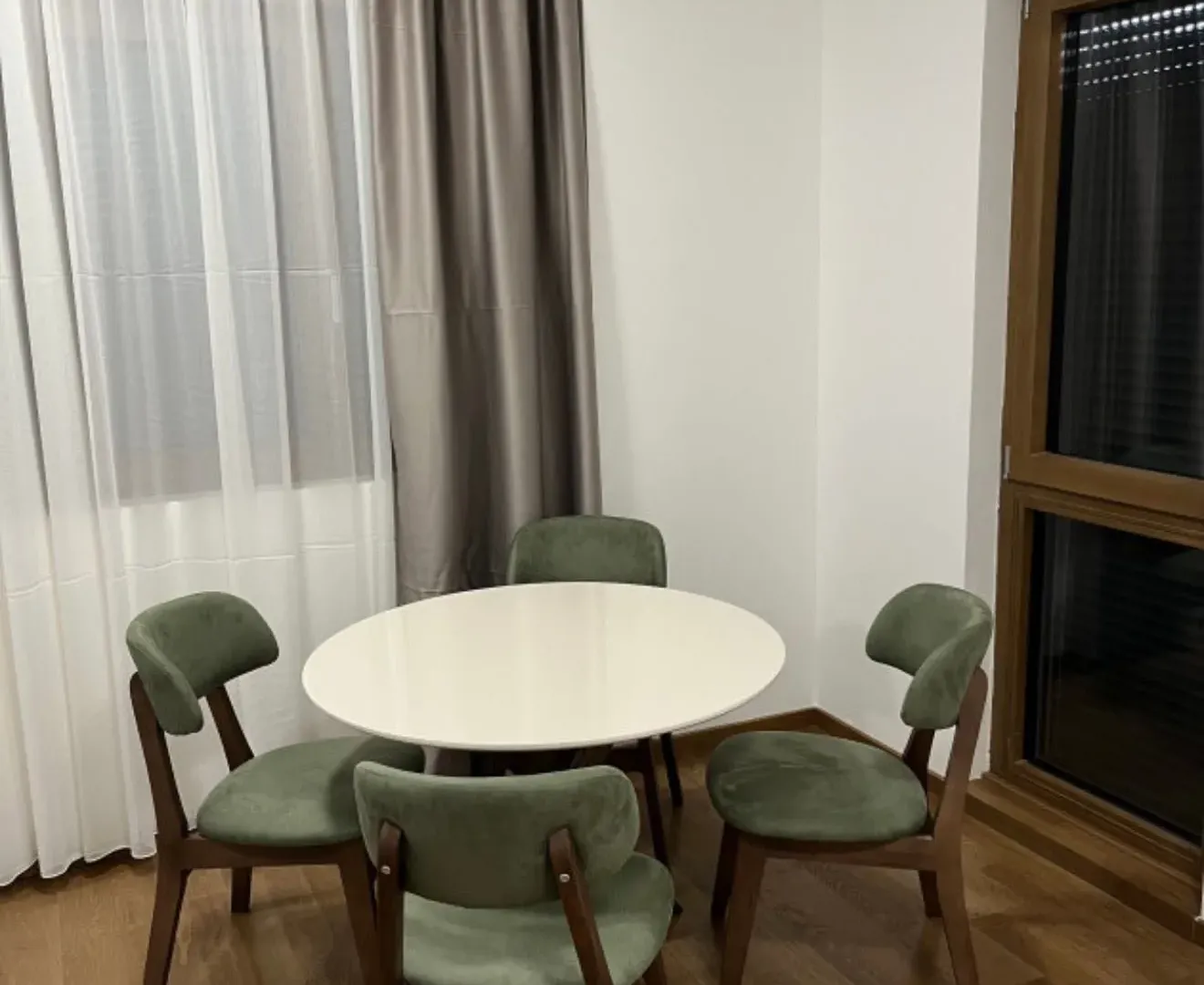 Izdavanje, jednosoban stan, 50m², Zagorič, Podgorica