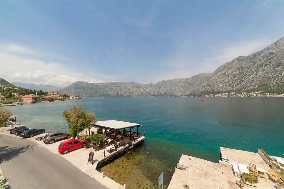 Prodaja, kuća, 450m², Prčanj, Kotor