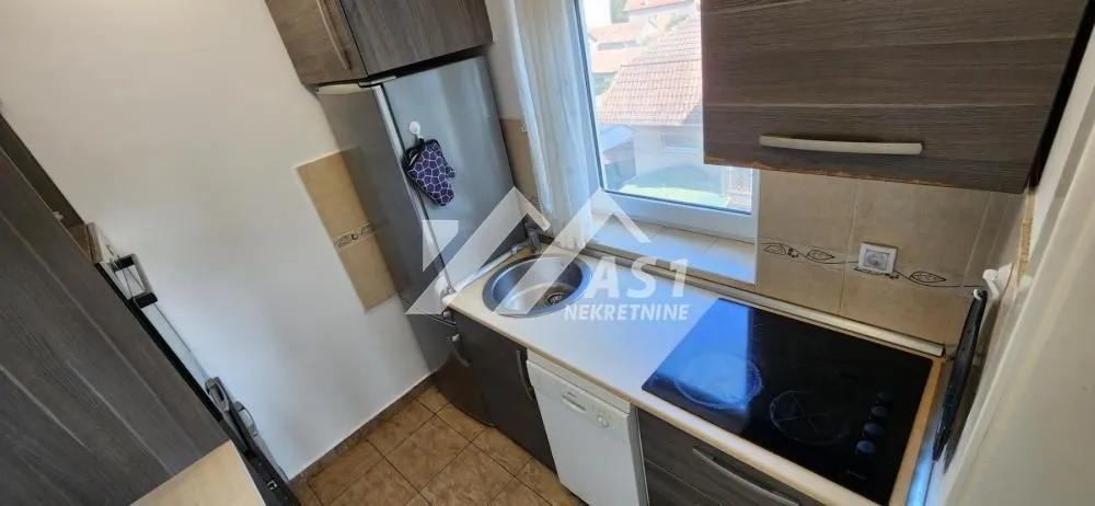 Izdavanje, dvosoban stan, 51m², Banatić, Novi Sad Sve Podlokacije
