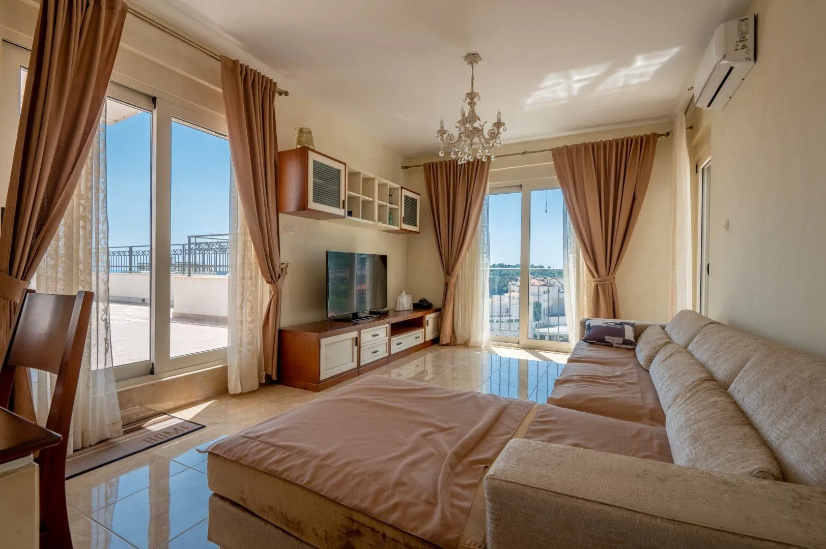 Prodaja, dvosoban stan, 265m², Bečići, Budva