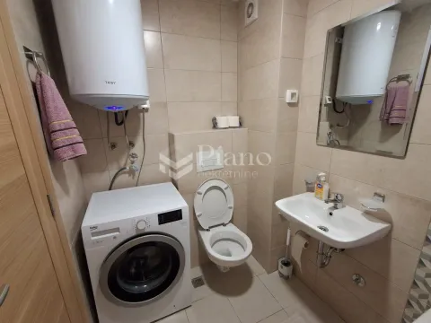 Izdavanje, jednosoban stan, 42m², Stari Aerodrom, Podgorica - image 3