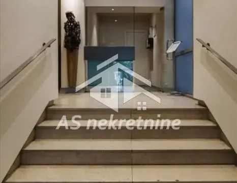 Izdavanje, poslovni prostor, 300m², Stari Grad, Beograd - image 19