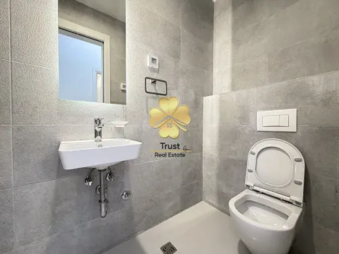 Izdavanje, dvosoban stan, 85m², Stari Aerodrom, Podgorica - image 8