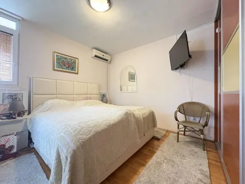 Prodaja, trosoban stan, 101m², Blok 5, Podgorica - image 10