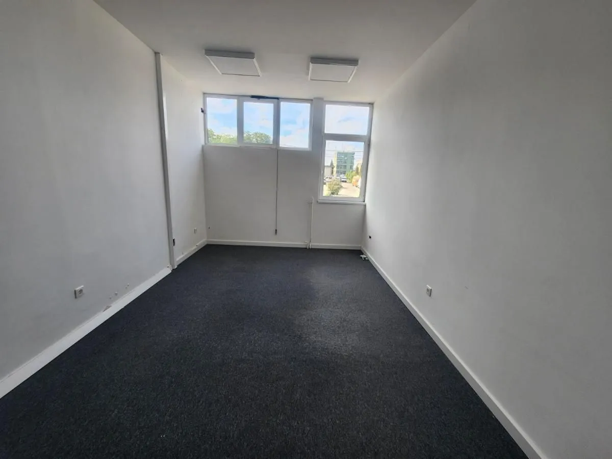Rent, office space, 500m², Trošarina, Voždovac Sve Podlokacije