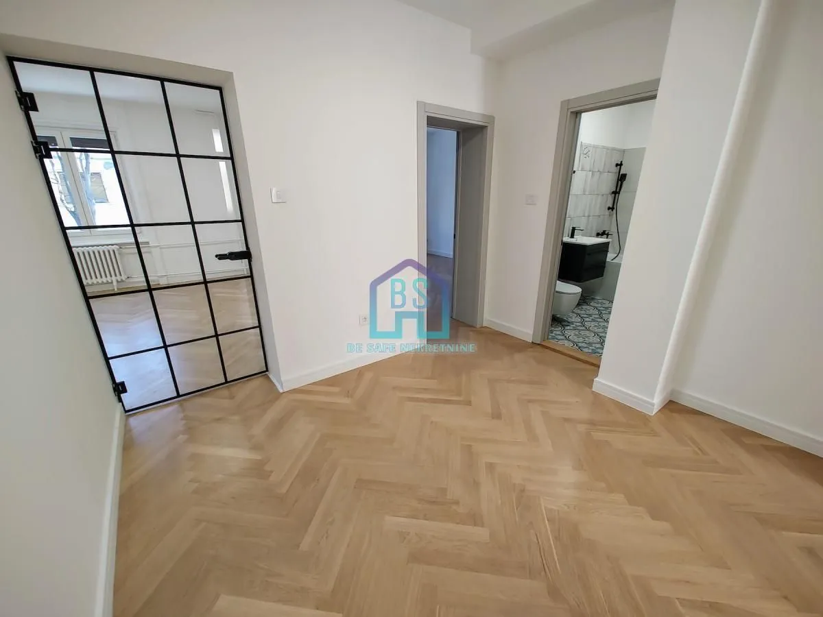 Prodaja, trosoban stan, 85m², Stari grad, Novi Sad