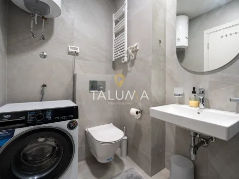 Izdavanje, dvosoban stan, 73m², City Kvart, Podgorica - image 9