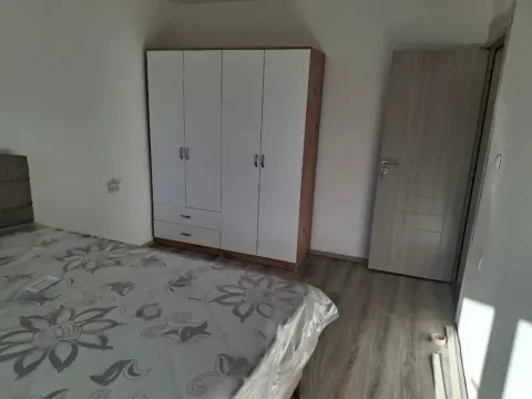 Izdavanje, dvosoban stan, 70m², Donja Gorica, Podgorica - image 9