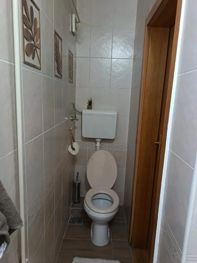 Prodaja, dvosoban stan, 61m², Cara Dušana, Novi Sad Sve Podlokacije