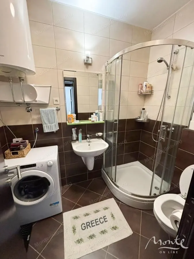 Sale, one bedroom apartment, 40m², Lazi, Budva