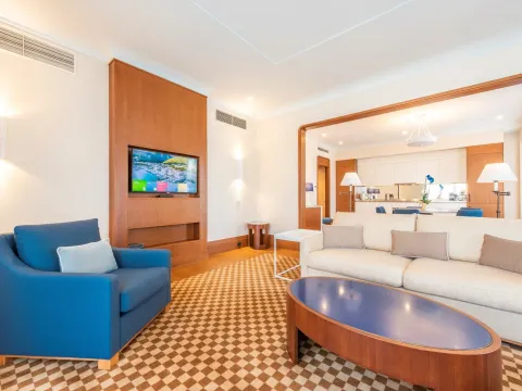 Sale, three bedroom apartment, 252m², Porto Montenegro, Tivat - image 12