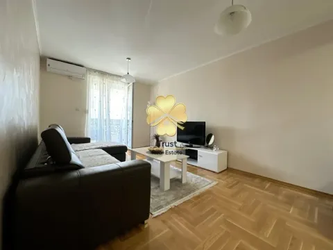 Izdavanje, dvosoban stan, 65m², Stara Varoš, Podgorica - image 13