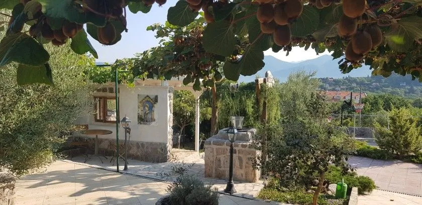 Prodaja, kuća, 103m², Tivat, Crna Gora
