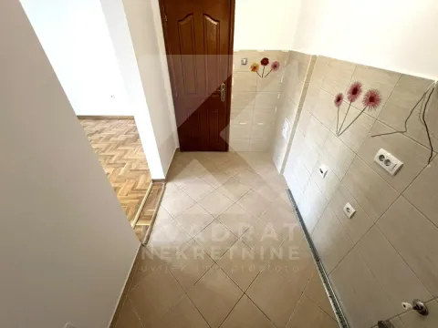 Prodaja, jednosoban stan, 51m², Masline, Podgorica - image 6