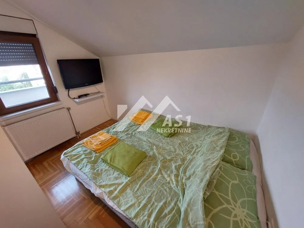 Izdavanje, dvosoban stan, 50m², Rotkvarija, Novi Sad Sve Podlokacije