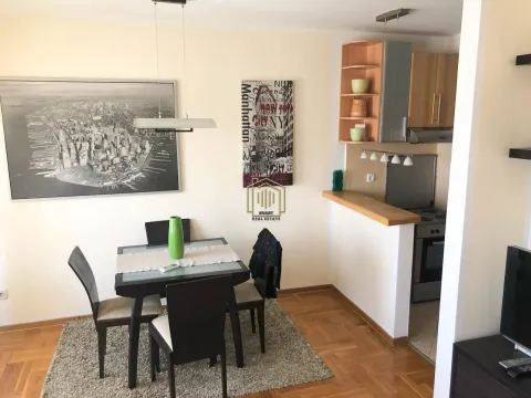 Izdavanje, jednosoban stan, 45m², Preko Morače, Podgorica - image 2