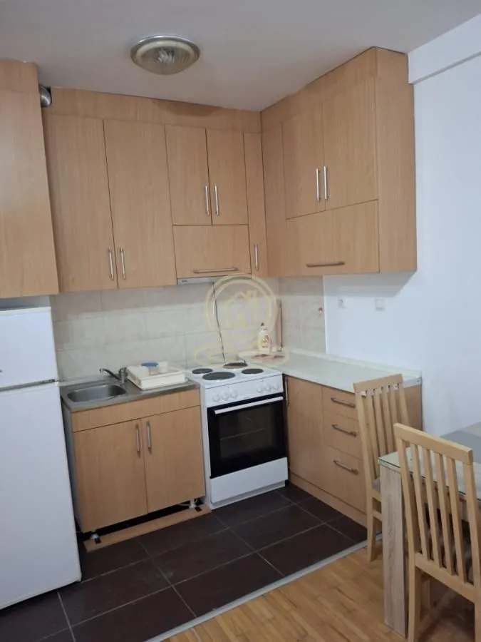 Izdavanje, dvosoban stan, 46m², Novo naselje, Novi Sad