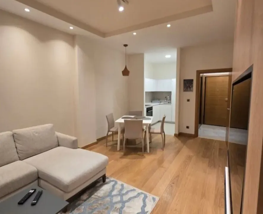 Izdavanje, jednosoban stan, 48m², City Kvart, Podgorica