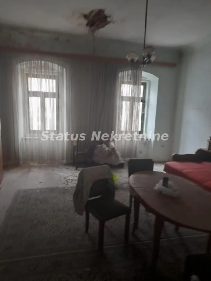 Prodaja, četvorosoban stan, 188m², Petrovaradin, Novi Sad