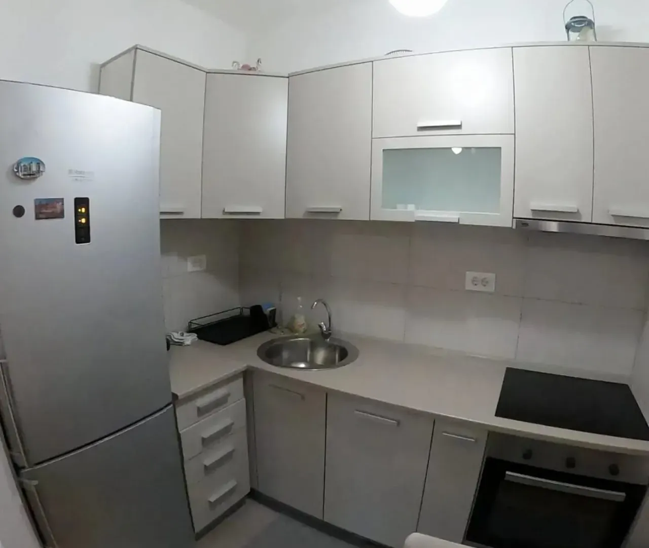Izdavanje, jednosoban stan, 43m², City Kej, Podgorica