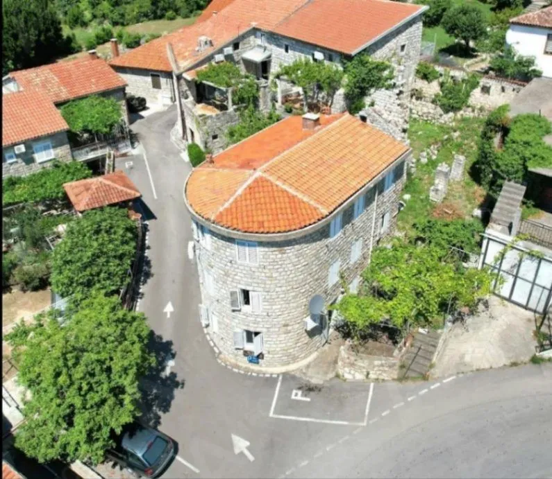 Prodaja, kuća, 150m², Sveti Stefan, Budva
