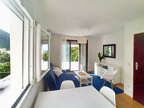 Izdavanje, jednosoban stan, 65m², Lazi, Budva - image 2