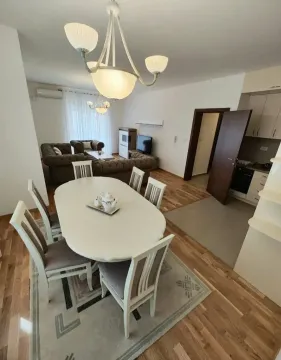 Izdavanje, dvosoban stan, 73m², Tuški Put, Podgorica - image 2