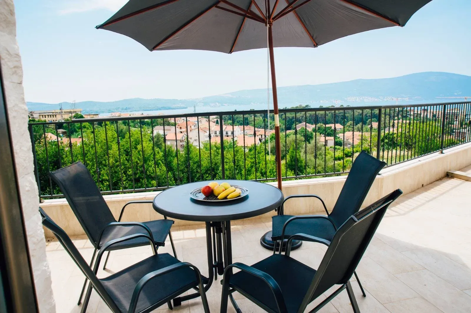 Prodaja, stan, 66m², Tivat, Crna Gora