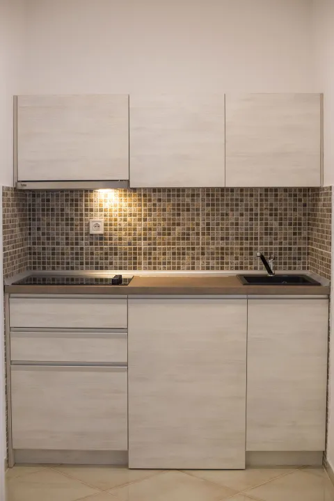 Rent, one bedroom apartment, 50m², Petrovac, Budva