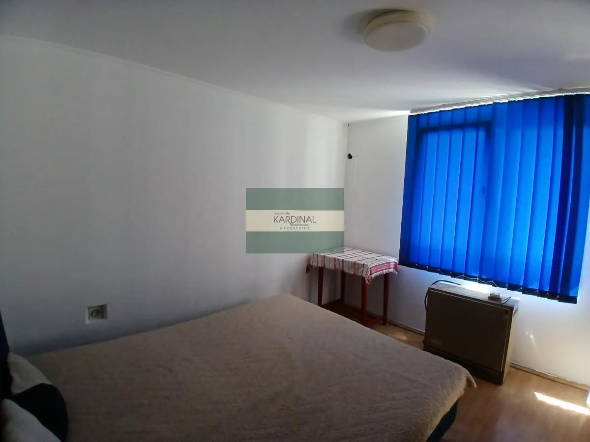Izdavanje, jednosoban stan, 37m², Centar, Jagodina