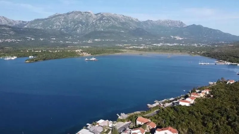 Prodaja, plac, 1700m², Radovići, Tivat