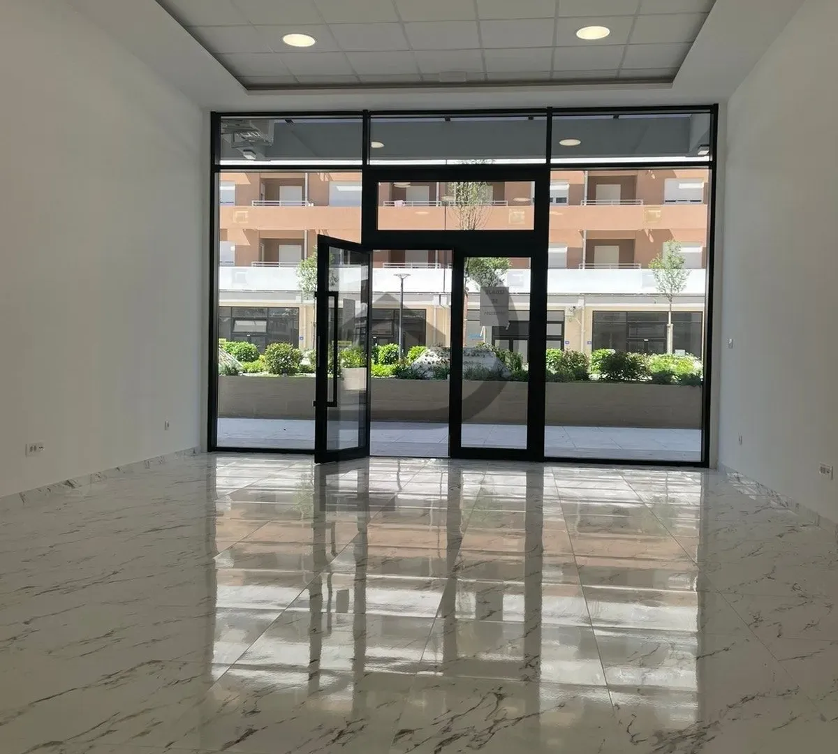 Rent, office space, 48m², Central Point, Podgorica