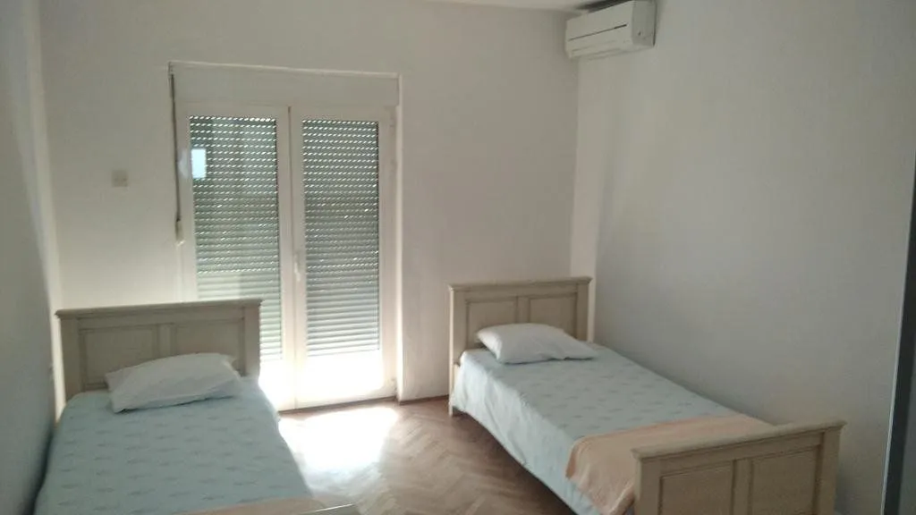 Rent, two bedroom apartment, 100m², Dalmatinska ulica, Podgorica