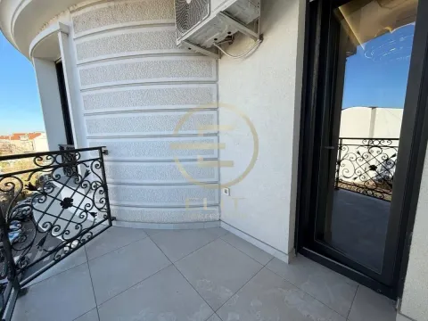 Izdavanje, stan, 116m², Socijalno, Novi Sad Sve Podlokacije - image 26