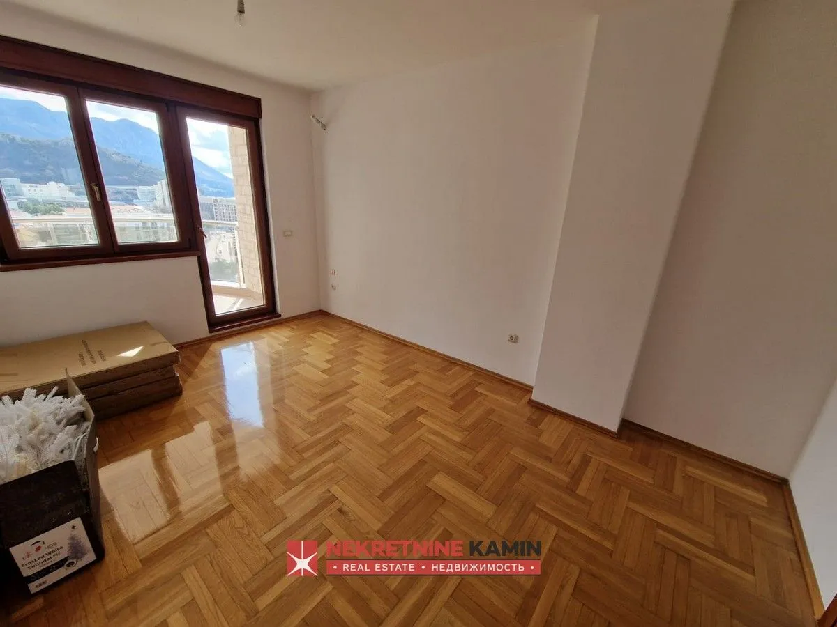 Prodaja, dvosoban stan, 103m², Bečići, Budva
