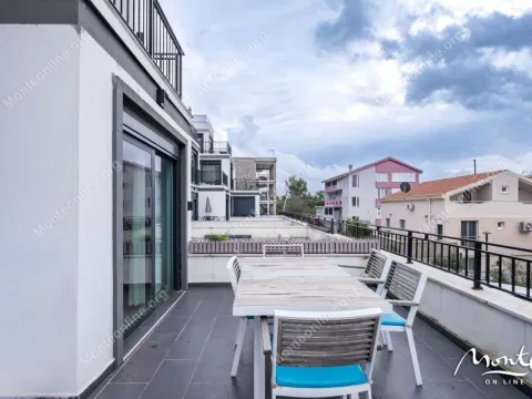 Sale, two bedroom apartment, 47m², Tivat, Crna Gora - image 24