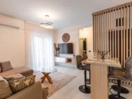 Izdavanje, dvosoban stan, 60m², Bečići, Budva - image 5