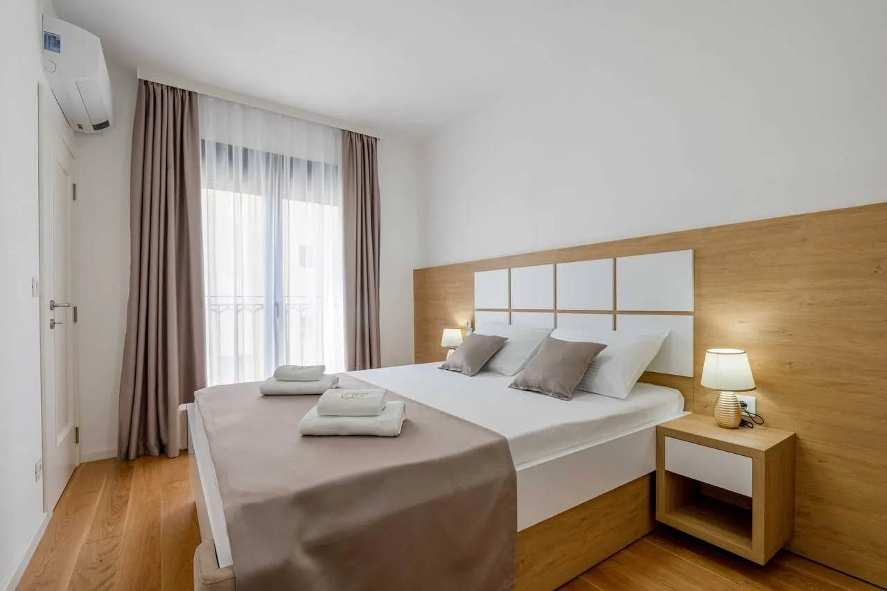 Rent, one bedroom apartment, 34m², Bečići, Budva