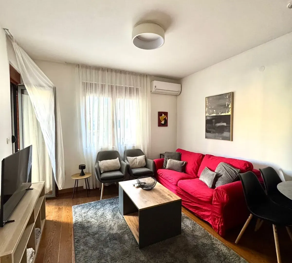 Izdavanje, jednosoban stan, 45m², Stara Varoš, Podgorica