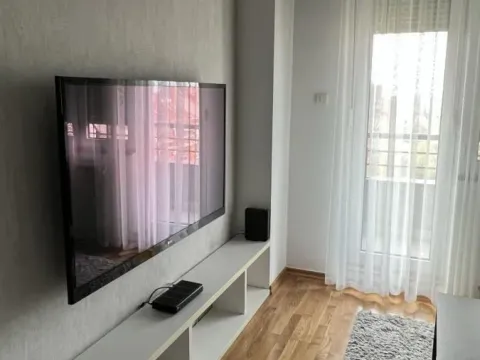 Stan in Bulevar Oslobodjenja