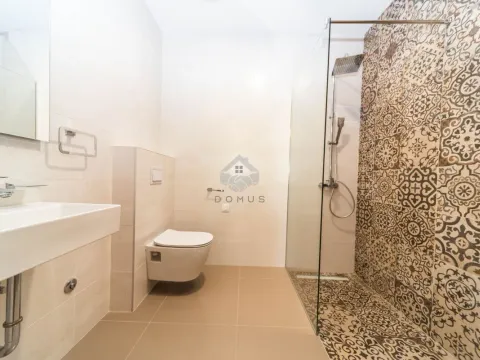 Izdavanje, četvorosoban stan, 127m², Master Kvart, Podgorica - image 14