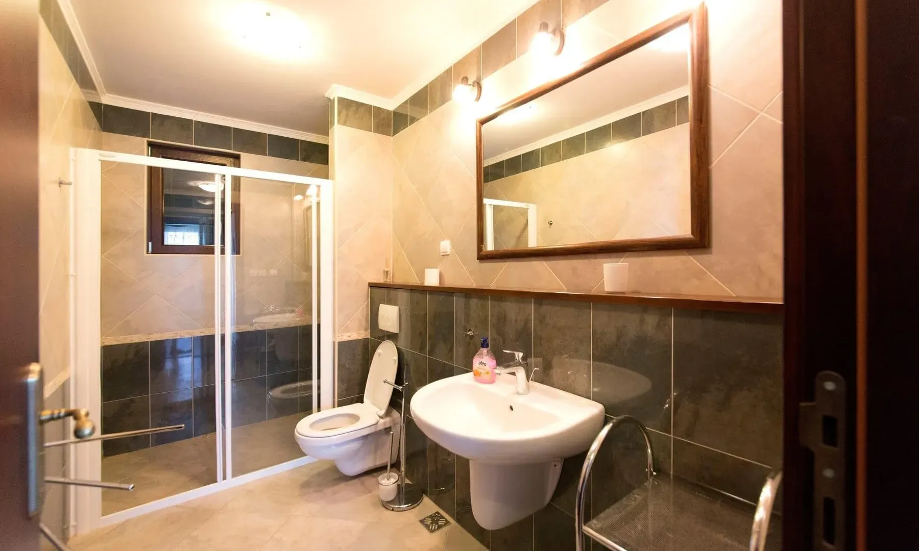 Sale, house, 235m², Kostanjica, Kotor