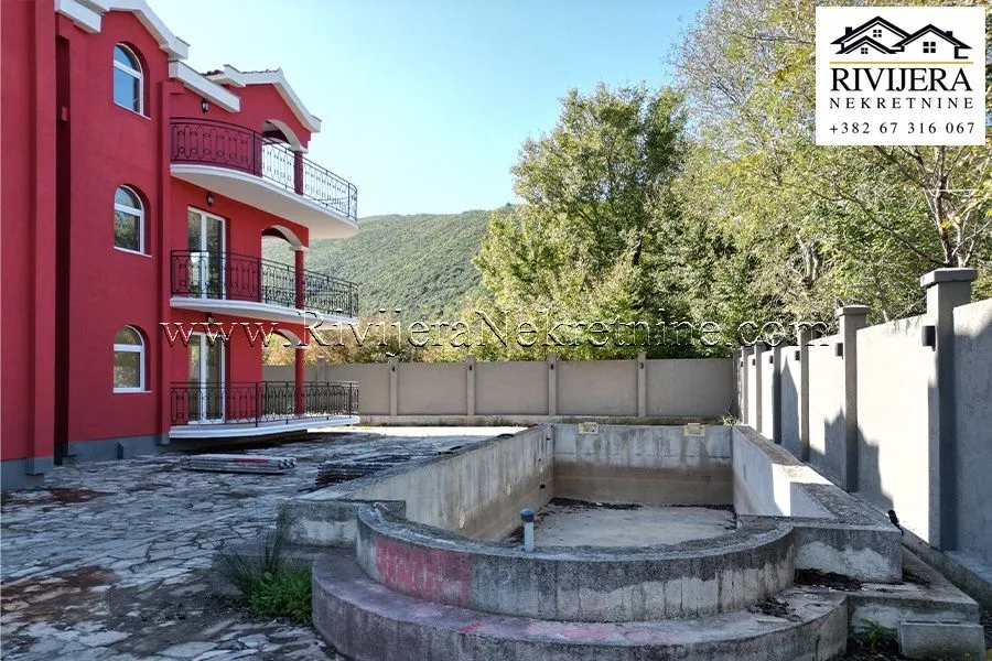 Prodaja, dvosoban stan, 80m², Radanovići, Kotor